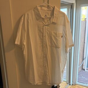 tentree Men's White Short-Sleeve Casual Button-Down Shirt